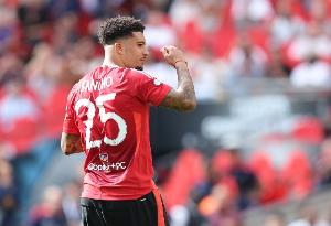 华体会娱乐平台-大概率离队?英媒:曼联更衣室认为桑乔能力不足以效力曼联