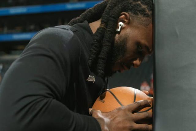 华体会官方平台-千辛万苦终得克劳德 雄鹿锋线硬度厚度继续提高